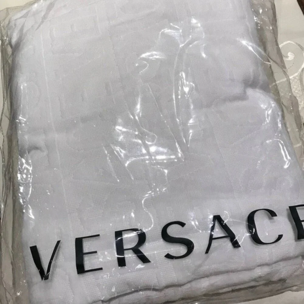 Versace I ♡ Baroque Bath Towel White / Gold 39 x 63